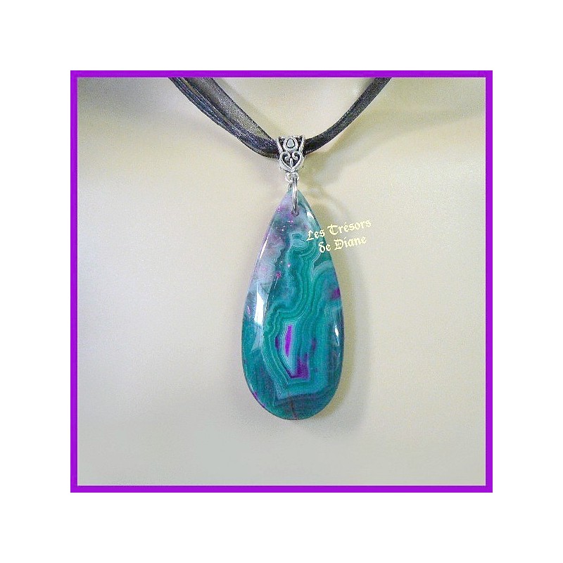 Pendentif LARME en agate naturelle