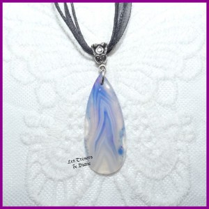 Pendentif LARME en AGATE