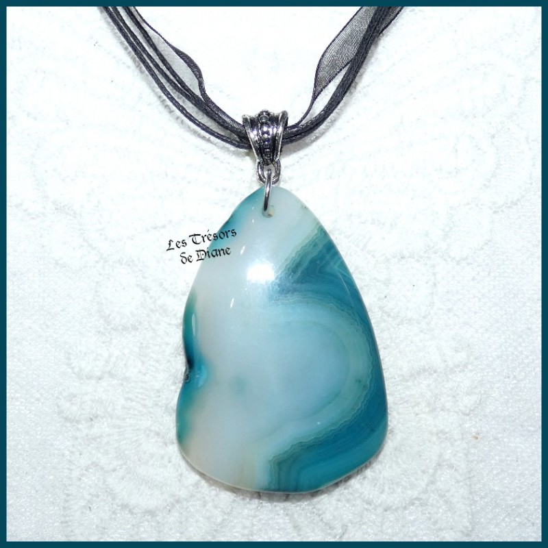 Pendentif en AGATE naturelle LES TRESORS DE DIANE